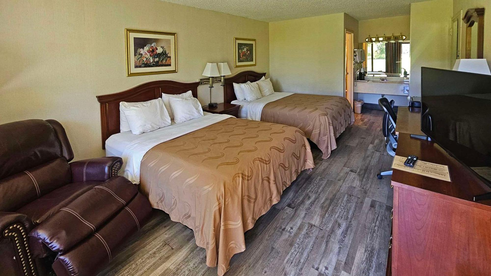 Quality Inn Ennis Ngoại thất bức ảnh